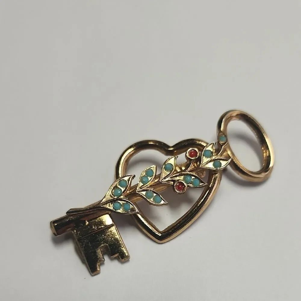 Coro Skeleton Key Heart Brooch Vintage